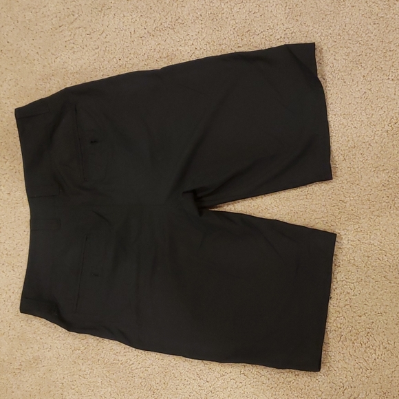 BKE shorts 30 - Picture 2 of 2